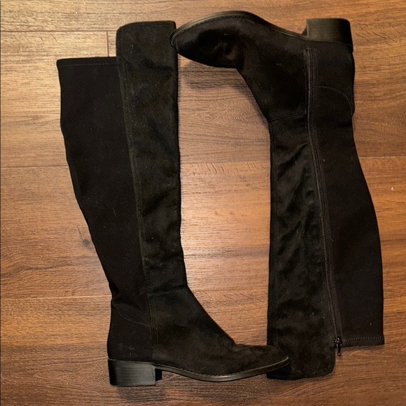 Elegant Black Knee-High Women's Boots - Picture 3 of 3